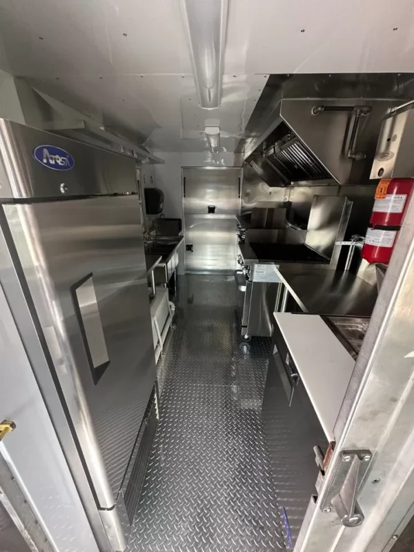Food Truck with Brand New Kitchen for sale - Image 3