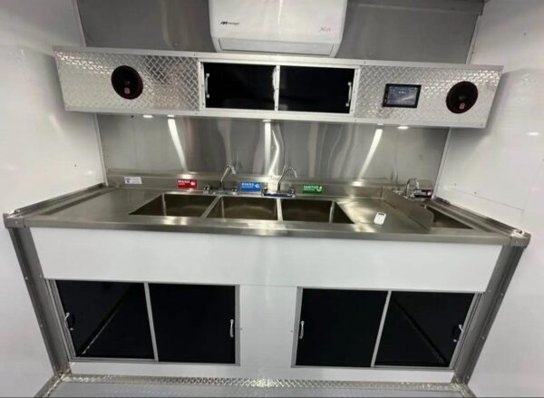 Beautiful 8x18ft Black food trailer with the following equipment - Image 6